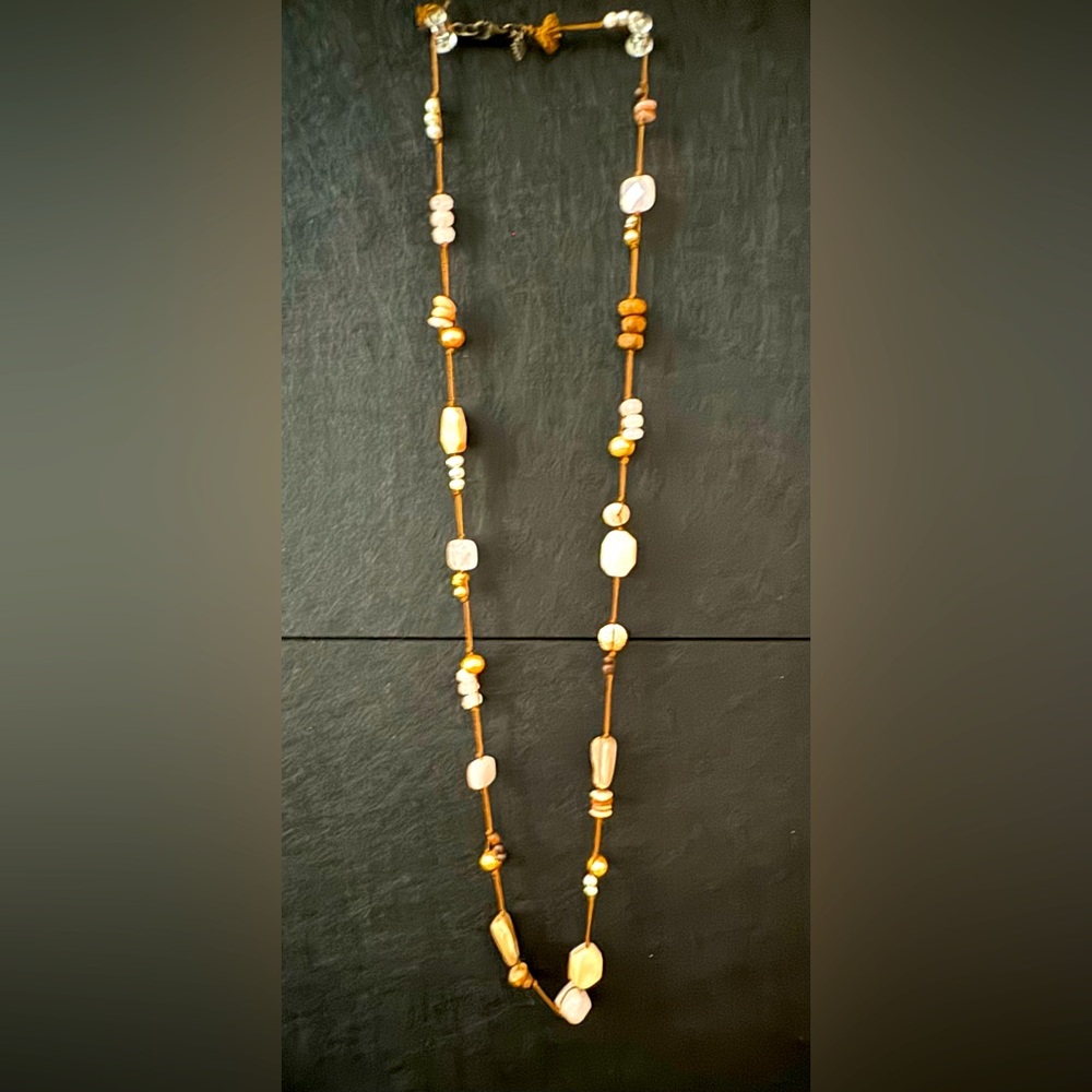 Beautiful and natural glass shell necklace